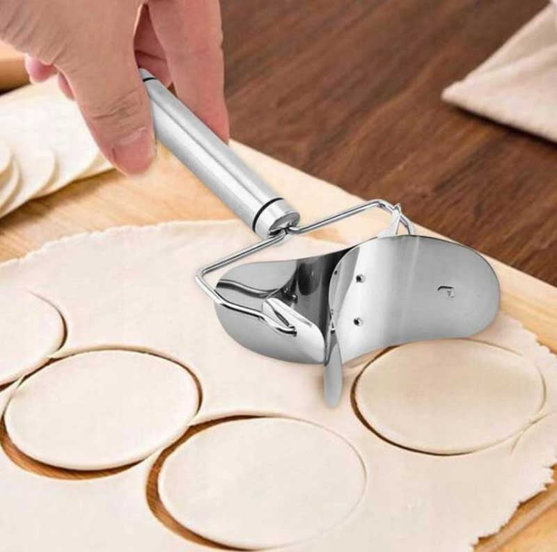 WYKRAWACZ DO CIASTA + FOREMKA DO LEPIENIA PIEROGÓW 9,5cm 1633